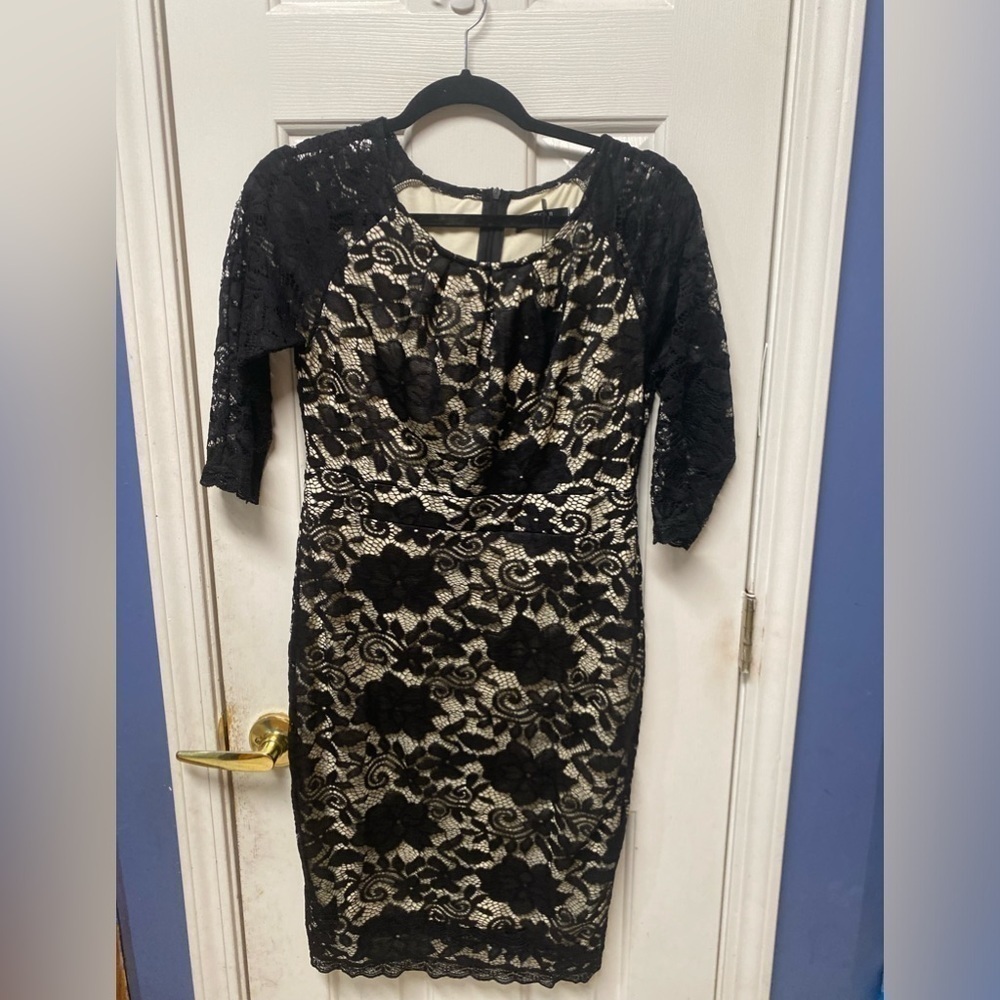 Fisoul Womens Lace Sheath Cocktail Dress L
Scoop neck short sleeve L